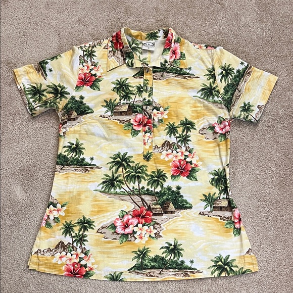 Go Barefoot Tropical Floral Aloha Hawaiian Button-Down Shirt Size Medium - Picture 1 of 5